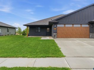 1506 W 20th Ave, Mitchell, SD 57301