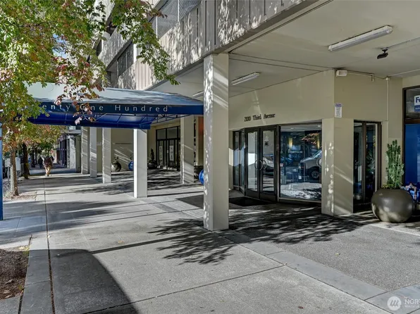 2100 3rd Avenue #1802, Seattle, WA 98121