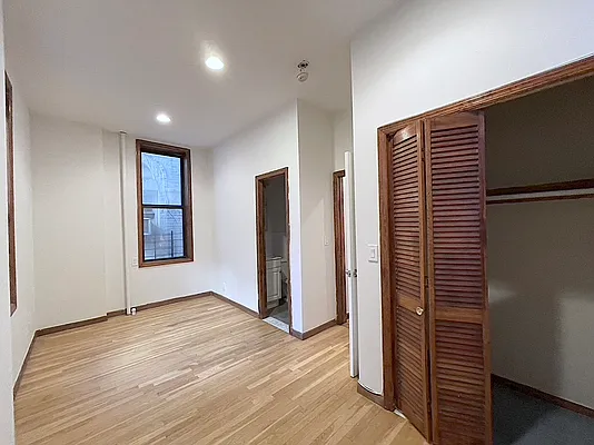 Rented by Compass | media 5