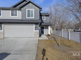 850 W Woodpine St, Meridian, ID 83646