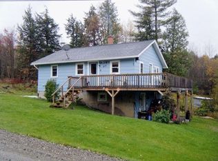 813 Kittridge Rd, Newport Center, VT 05857