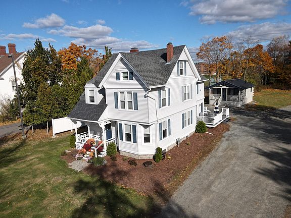3rd image of 148 College Avenue