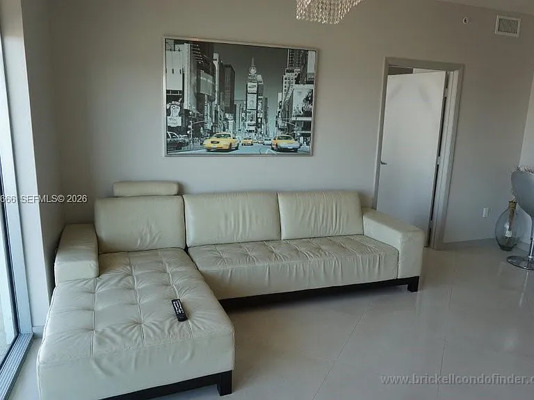 90 SW 3rd St #3505 — Photo 2