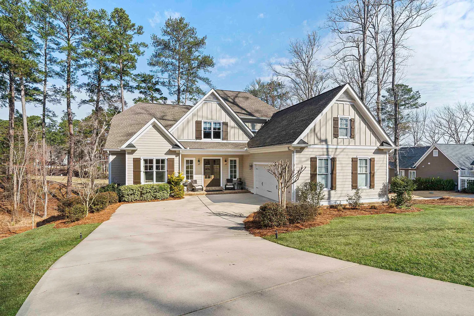 1020 Turnberry Cir photo 1