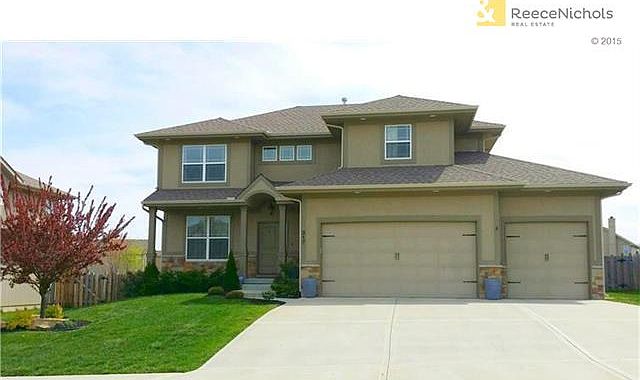 1st image of 317 SE Golden Ln