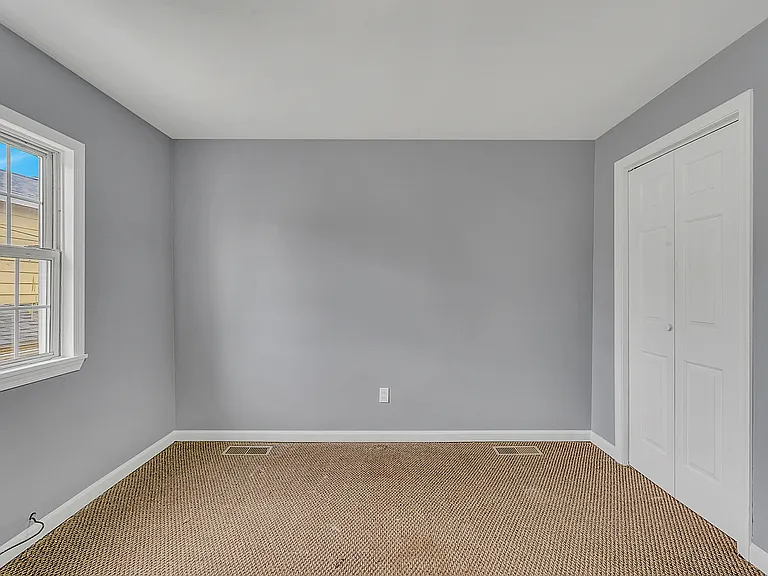 1009 W Lackawanna Ave #2 — Photo 12
