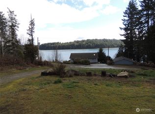 90 E Franjo Beach Dr, Shelton, WA 98584