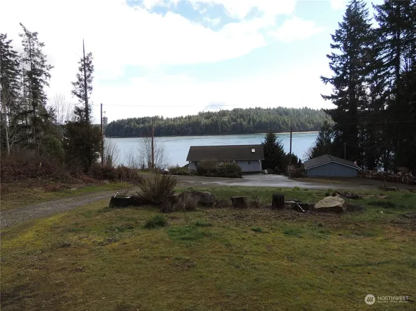 90 E Franjo Beach Drive, Shelton, WA 98584