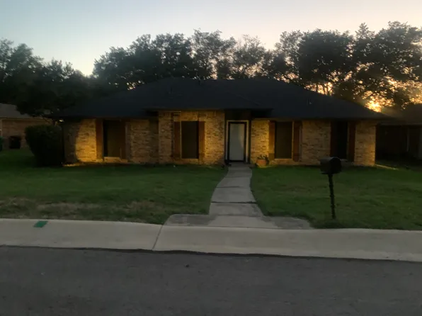 2002 Azalea St, Denton, TX 76205