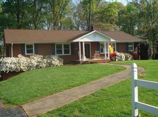 1843 River Dale Rd, Pfafftown, NC 27040