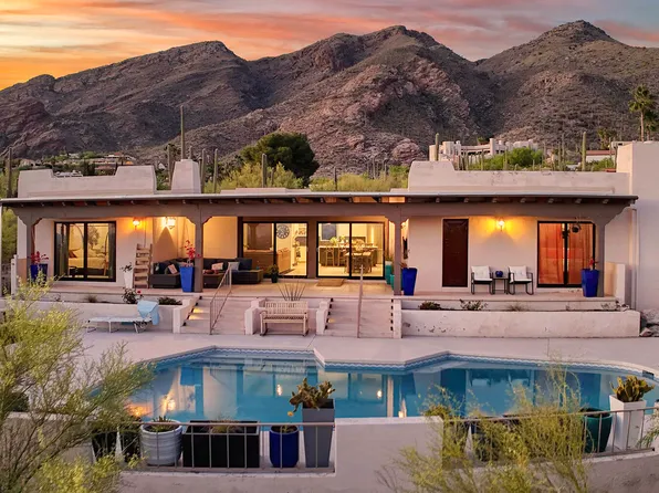 6835 N Los Leones Dr, Tucson, AZ 85718