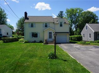 689 Marshall Rd, Rochester, NY 14624