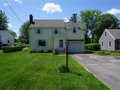 689 Marshall Rd, Rochester, NY, 14624