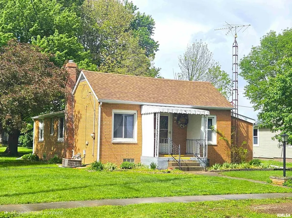600 Corn St, Emden, IL 62635