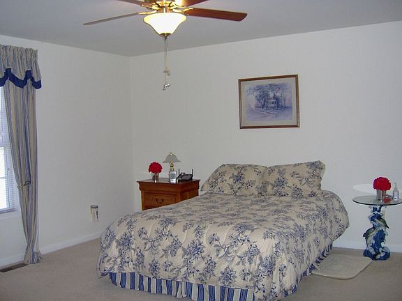 Mstr. Bedroom