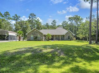 79 Shoreline Dr, Freeport, FL 32439