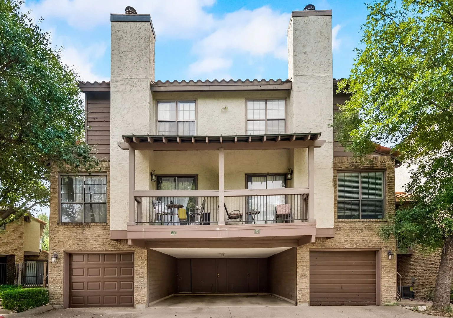 Spacious 2nd floor corner unit in Richardson — Photo 4
