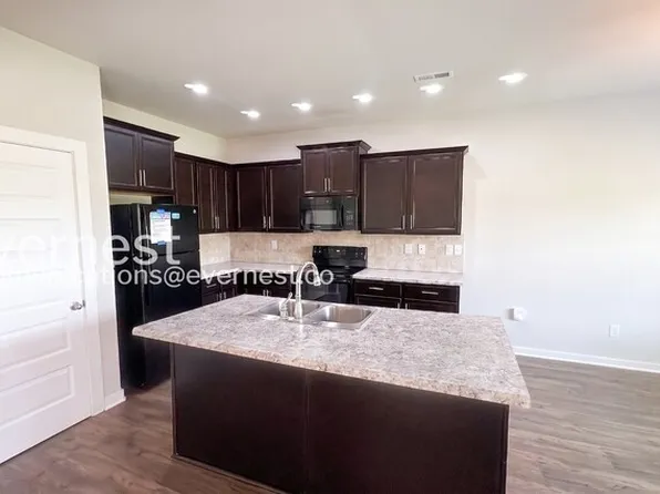 120 Grip Dr, Hazel Green, AL 35750