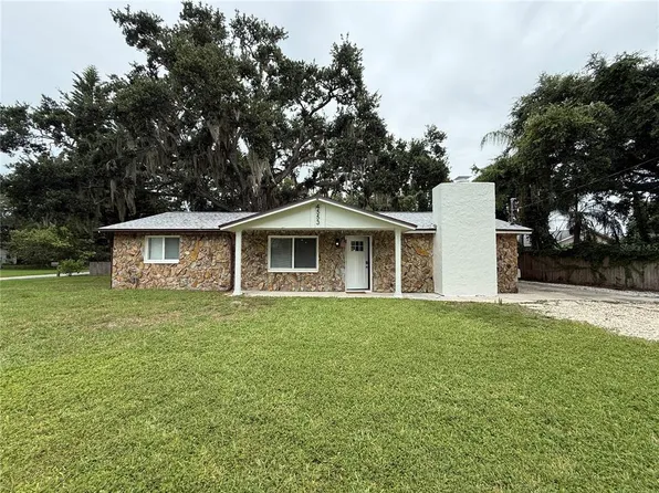 3019 Lloyd Dr, Holiday, FL 34691