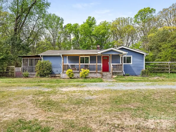 1105 Union Rd, Matthews, NC 28104