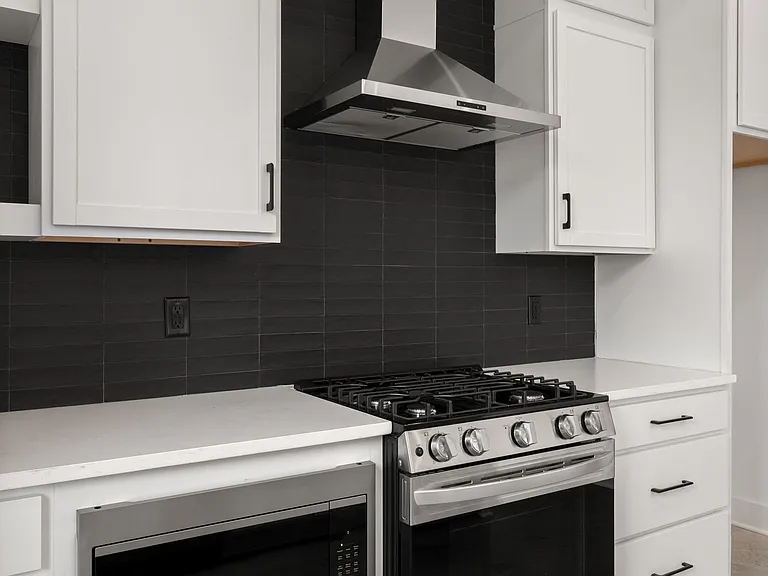315A Edith Ave — Photo 11