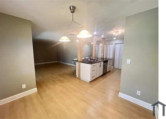 2 bed, 1006 sqft, $1,450 — Photo 4