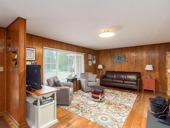 NM 123 Louise Dr, Granville, OH 43023 (1