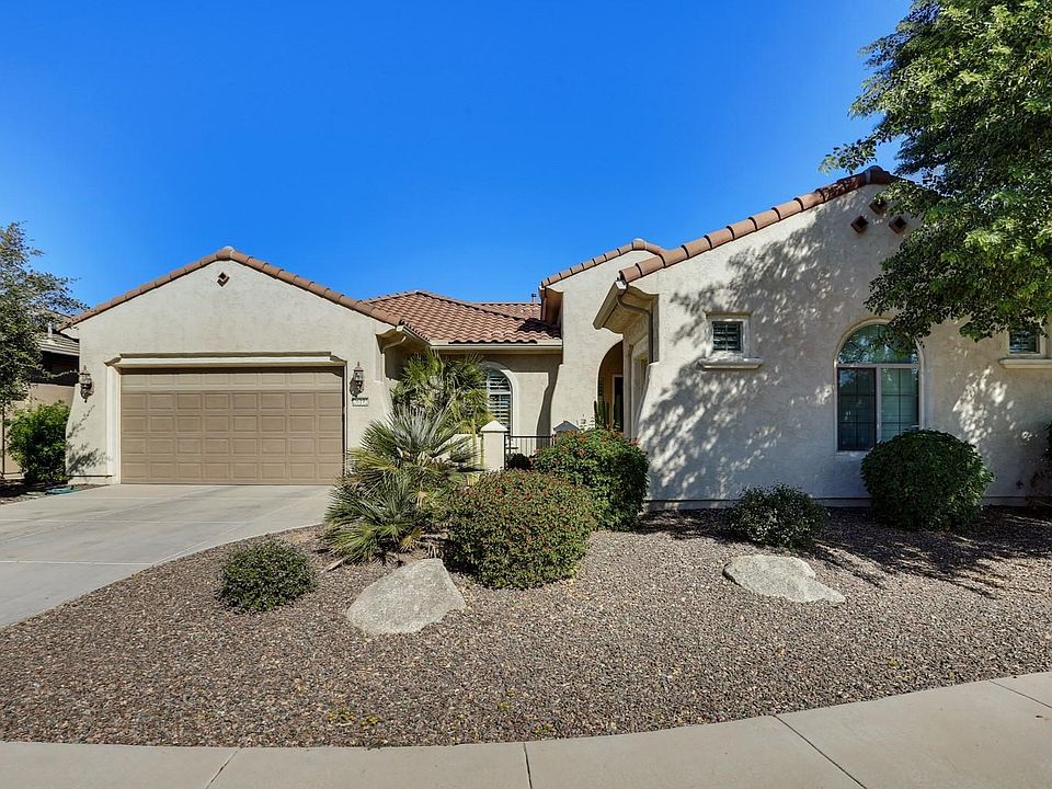 26192 W Abraham Dr