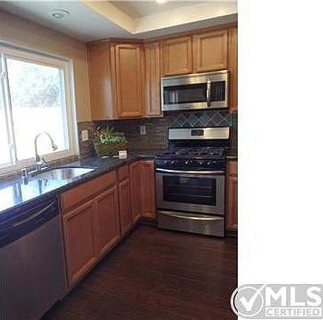 2nd image of 2048 Vera Ln