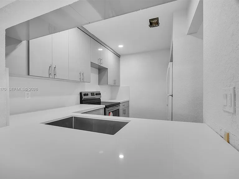 10015 NW 4th St #203 — Photo 5