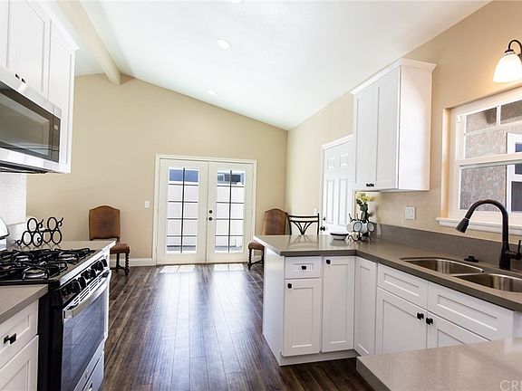 3rd image of 26620 Berino Dr