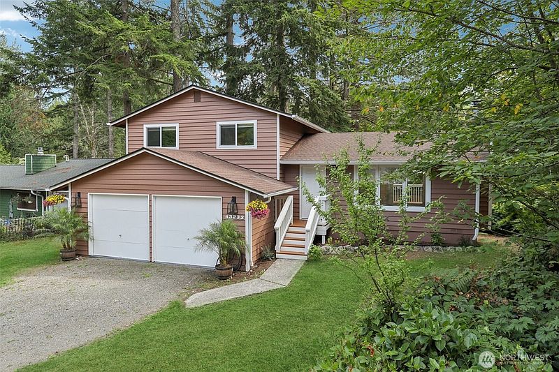 3rd image of 43233 SE 176th St