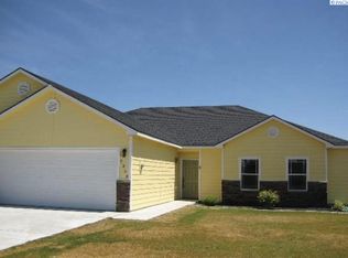 2250 Capella Ct, West Richland, WA 99353