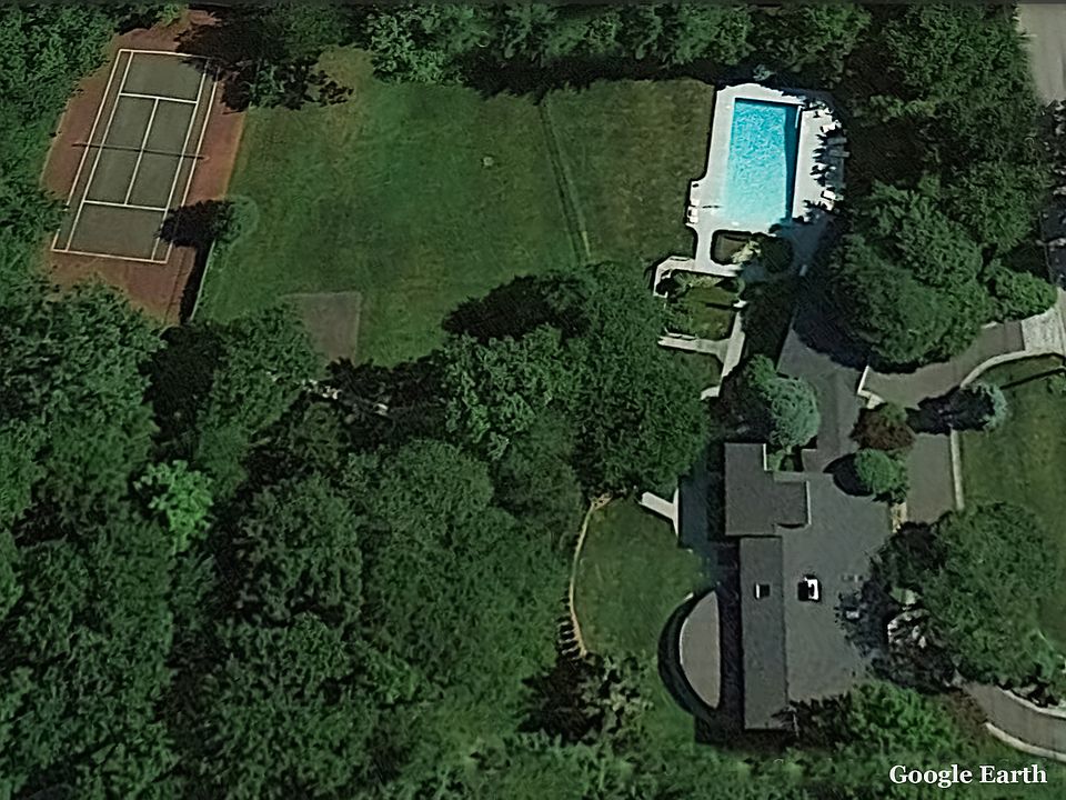 1st image of 12 Stonewall Ln