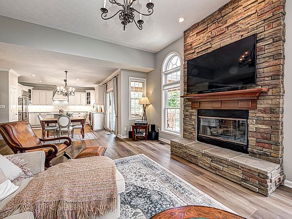 5th image of 3202 Joshua Cir
