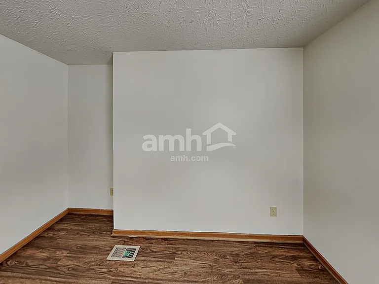 6687 Jennyann Way — Photo 17
