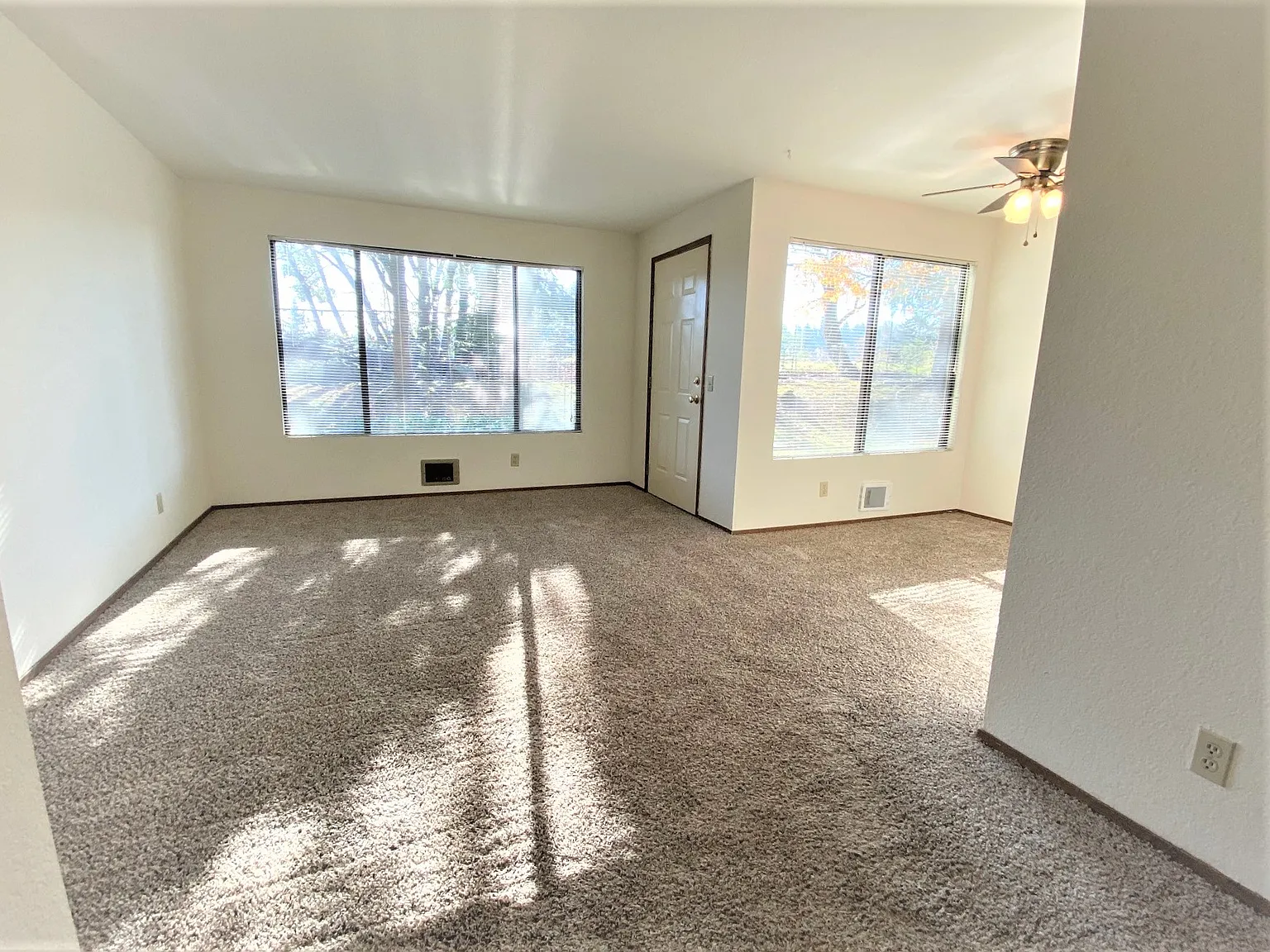 Madronas Apartments — Photo 4