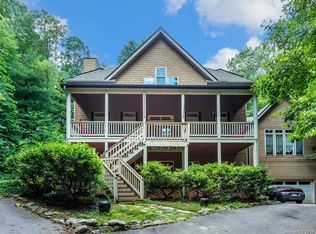 268 S Summit Ridge Rd, Saluda, NC 28773