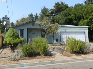 677 Ivy St, Florence, OR 97439