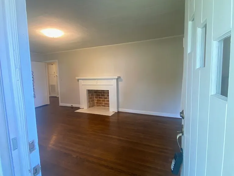406 Winecoff School Rd — Photo 7