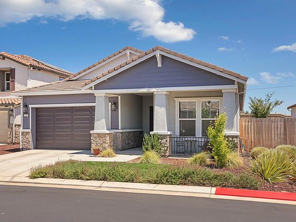2nd image of 1954 Carmel Ranch Cir