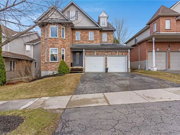 739 Butternut Ave, Waterloo, ON N2V 2M3