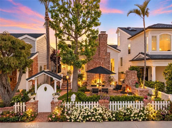 209 Diamond Ave, Newport Beach, CA 92662