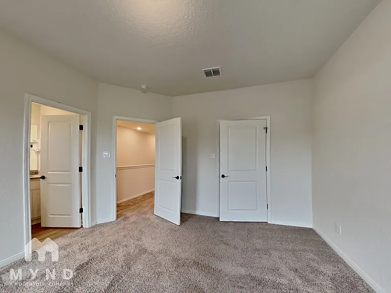 2230 Sandlewood Cv #102 — Photo 8