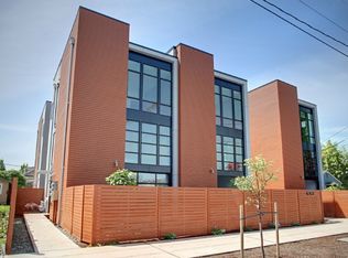 545 D S Sullivan St, Seattle, WA 98108