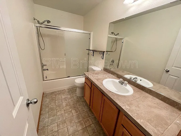 4325 SE 79th Ave — Photo 13
