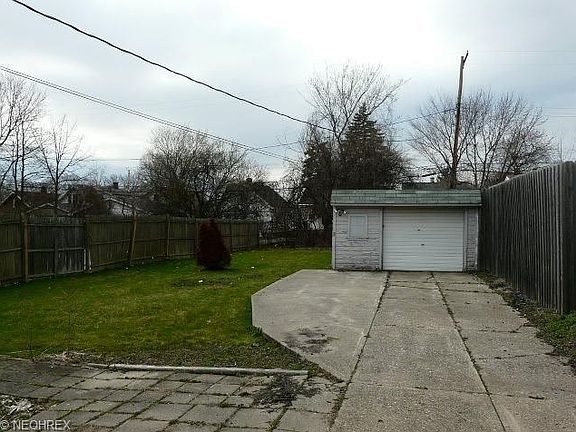 2nd image of 3876 E 142nd St
