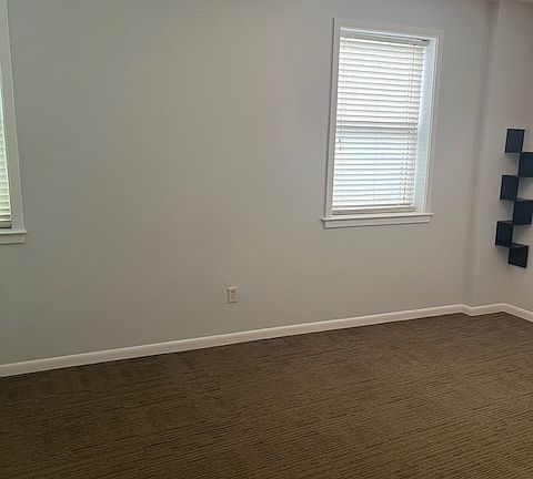 3rd image of 231 Coming St APT C