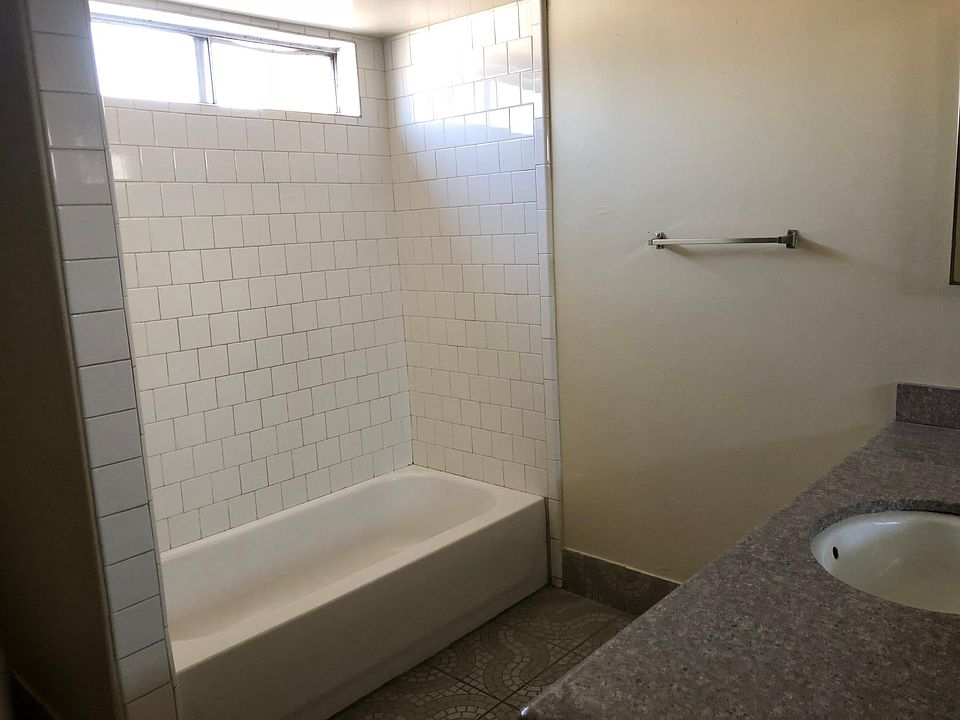 2nd image of 1312 Flower St APT A