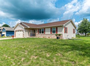3804 Braemore Dr, Janesville, WI 53548
